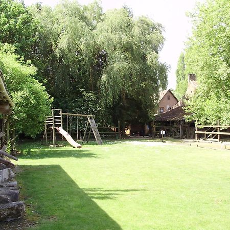 Auberge Du Bord Des Eaux - Demi-Pension Assuree Sur Reservation Saint-Amand-les-Eaux Exterior photo